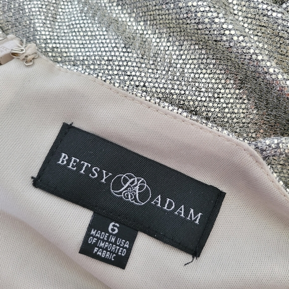 Betsy & Adam Silver Metallic Evening Dress - Picture 10 of 10